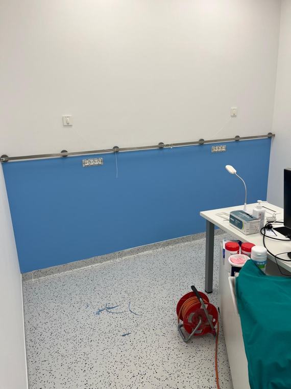 Stenska in talna obloga v Diagnostičnem centru Bled, PE Novo mesto – fotografija 2